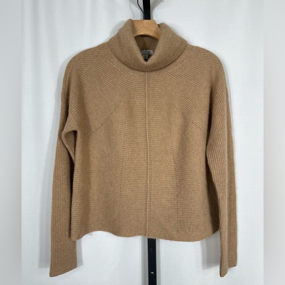 Halogen Sweaters - Halogen 100% Cashmere Sweater - Tan - Size Medium